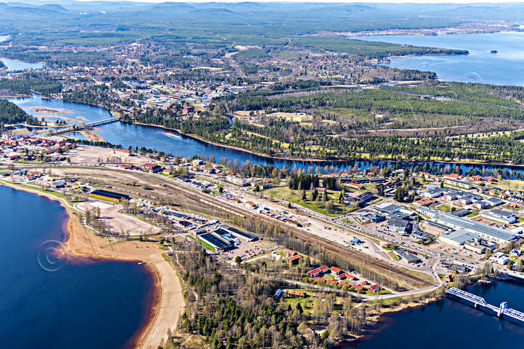Flygfoto över Mora Dalarna, drönarbilder, drönarfoto, flygbild, flygbilder, Flygfoto, flygfoton, Mora, städer, vår