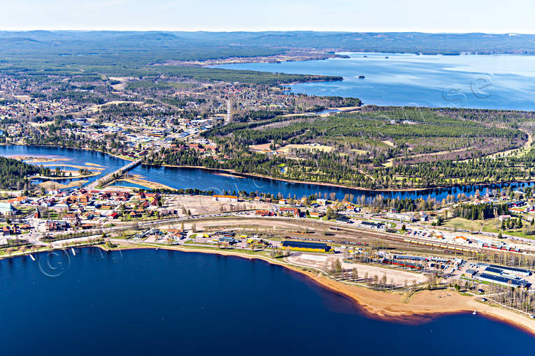 Flygfoto över Mora Dalarna, drönarbilder, drönarfoto, flygbild, flygbilder, Flygfoto, flygfoton, Mora, städer, vår
