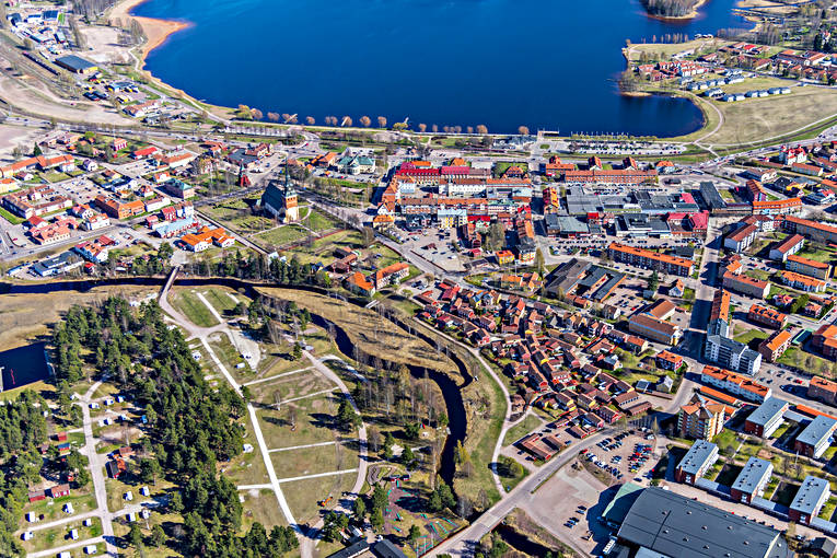 Flygfoto över Mora Dalarna, drönarbilder, drönarfoto, flygbild, flygbilder, Flygfoto, flygfoton, Mora, städer, vår