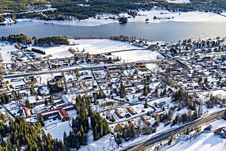 Flygfoto över Mörsil drönarbild, drönarbilder, drönarfoto, flygbild, flygbilder, Flygfoto, flygfoton, Indalsälven, Jämtland, Mörsil, samhällen, vinter