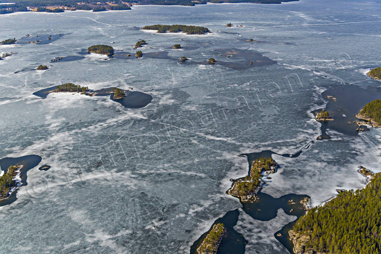 Flygfoto över Näkten drönarbild, drönarbilder, drönarfoto, flygbild, flygbilder, Flygfoto, flygfoton, Jämtland, Landskap, Näkten, skärgård, småöar, vår, öar