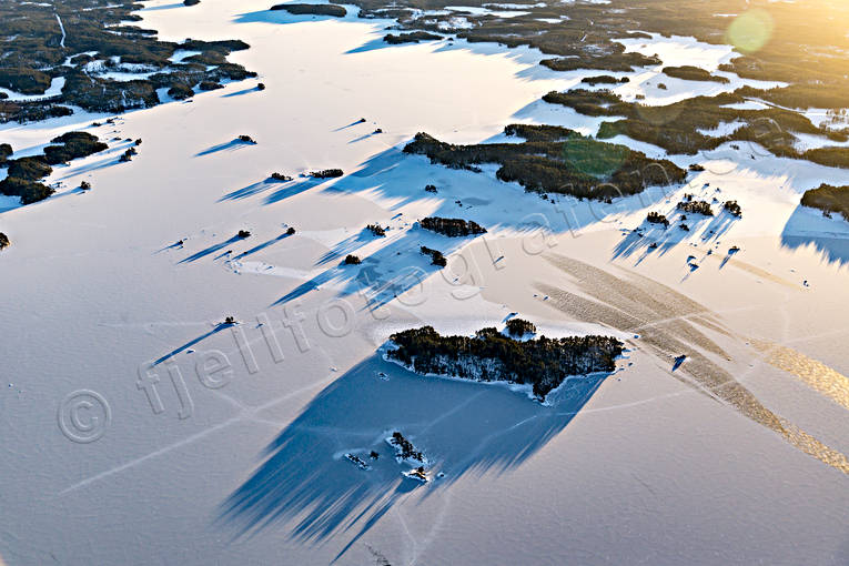 Flygfoto över Näkten drönarbild, drönarbilder, drönarfoto, flygbild, flygbilder, Flygfoto, flygfoton, Jämtland, Landskap, Näkten, skärgård, småöar, vinter, årstid, årstider, öar
