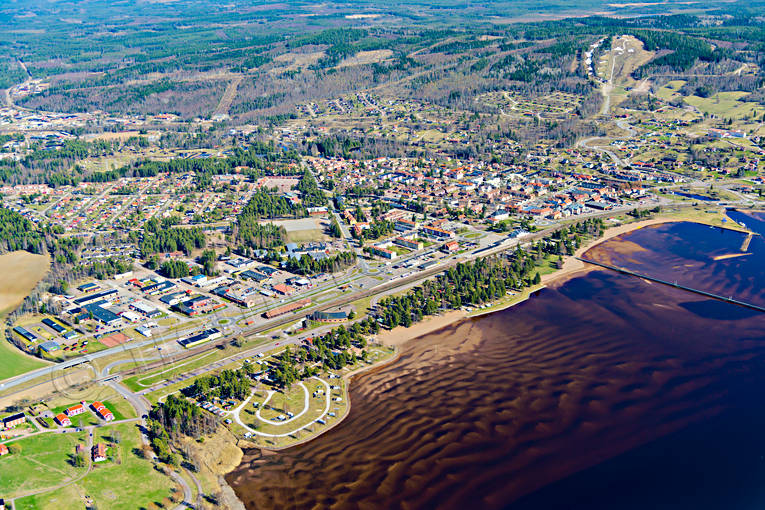 Flygfoto över Rättvik Dalarna, drönarbilder, drönarfoto, flygbild, flygbilder, Flygfoto, flygfoton, långgrunt, Rättvik, samhällen, vår