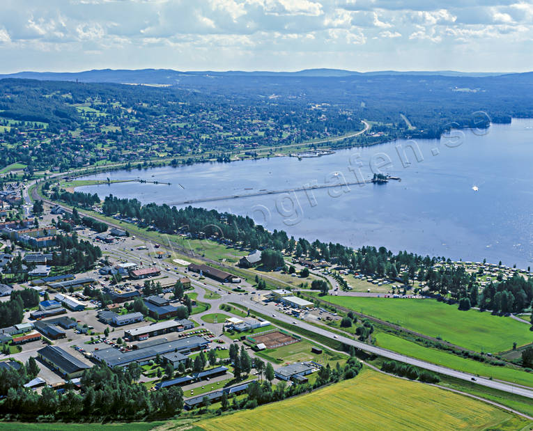 Flygfoto över Rättvik bybyggelse, Dalarna, drönarbilder, drönarfoto, flygbild, flygbilder, Flygfoto, flygfoton, Landskap, Långbryggan, Rättvik, samhälle, samhällen, Siljan, sommar