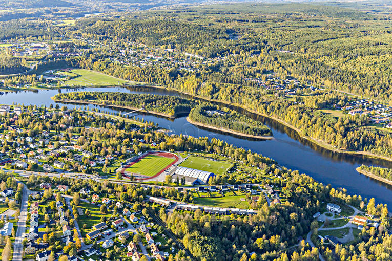 Flygfoto över Sollefteå drönarbilder, drönarfoto, flygbild, flygbilder, Flygfoto, flygfoton, garnisonsstad, höst, samhällen, Solatunum, Sollefteå, Ångermanland, Ångermanälven