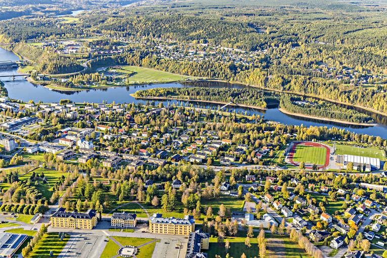 Flygfoto över Sollefteå drönarbilder, drönarfoto, flygbild, flygbilder, Flygfoto, flygfoton, garnisonsstad, höst, samhällen, Solatunum, Sollefteå, Ångermanland, Ångermanälven