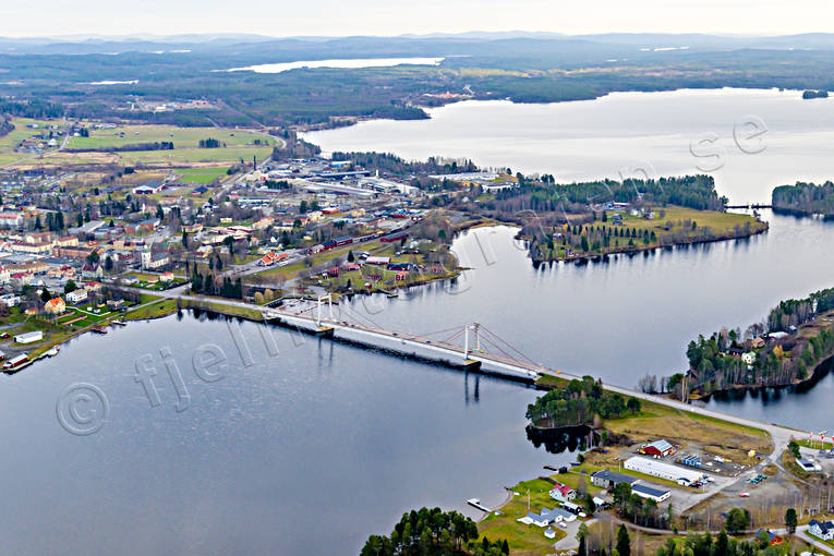 Flygfoto över Strömsund drönarbilder, drönarfoto, flygbild, flygbilder, Flygfoto, flygfoton, höst, Jämtland, samhällen, Ströms Vattudal, Strömsund, Vattudalen
