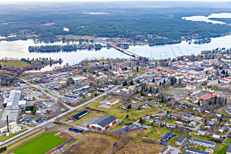 Flygfoto över Strömsund drönarbilder, drönarfoto, flygbild, flygbilder, Flygfoto, flygfoton, höst, Jämtland, samhällen, Ströms Vattudal, Strömsund, Vattudalen