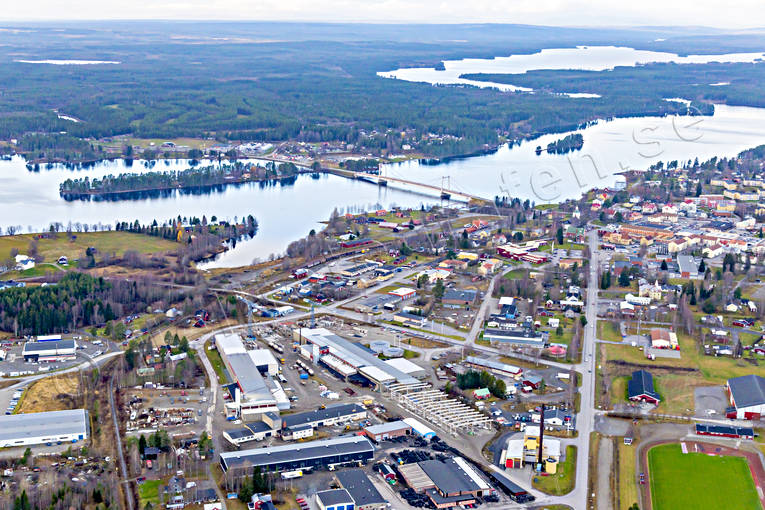 Flygfoto över Strömsund drönarbilder, drönarfoto, flygbild, flygbilder, Flygfoto, flygfoton, höst, Jämtland, samhällen, Ströms Vattudal, Strömsund, Vattudalen