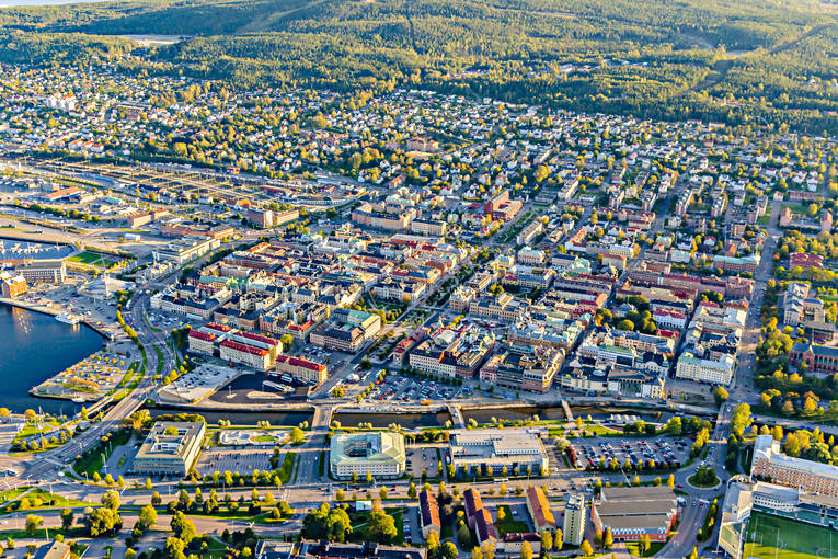 Flygfoto över Sundsvall drönarbilder, drönarfoto, flygbild, flygbilder, Flygfoto, flygfoton, höst, Medelpad, städer, Sundsvall