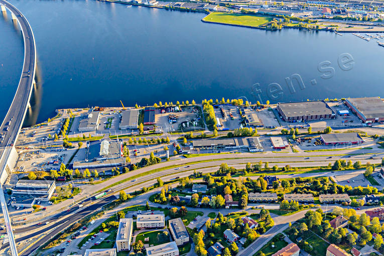 Flygfoto över Sundsvall drönarbilder, drönarfoto, E4, flygbild, flygbilder, Flygfoto, flygfoton, höst, Medelpad, städer, Sundsvall, Sundsvallsbron, Sundsvallsfjärden