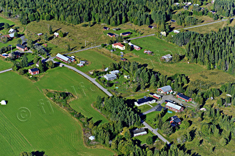 Flygfoto över Tullingsås Strömsund drönarbilder, drönarfoto, flygbild, flygbilder, Flygfoto, flygfoton, gårdar, Jämtland, sommar, stugor, Tullingsås