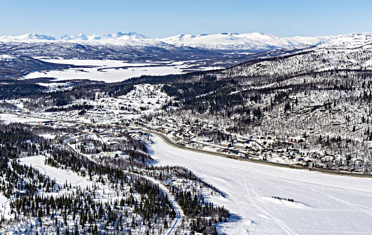 Flygfoto över Tärnaby Dearna, drönarbilder, drönarfoto, flygbild, flygbilder, Flygfoto, flygfoton, lappland, samhällen, Tärnaby, vinter