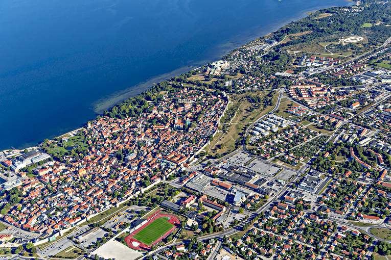 Flygfoto över Visby drönarbilder, drönarfoto, flygbild, flygbilder, Flygfoto, flygfoton, Gotland, ringmuren, sommar, stad, städer, Visby