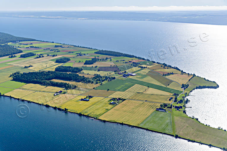 Flygfoto över Visingsö drönarbilder, drönarfoto, flygbild, flygbilder, Flygfoto, flygfoton, Landskap, Larsagården, Småland, sommar, Svensgården, Visingsö