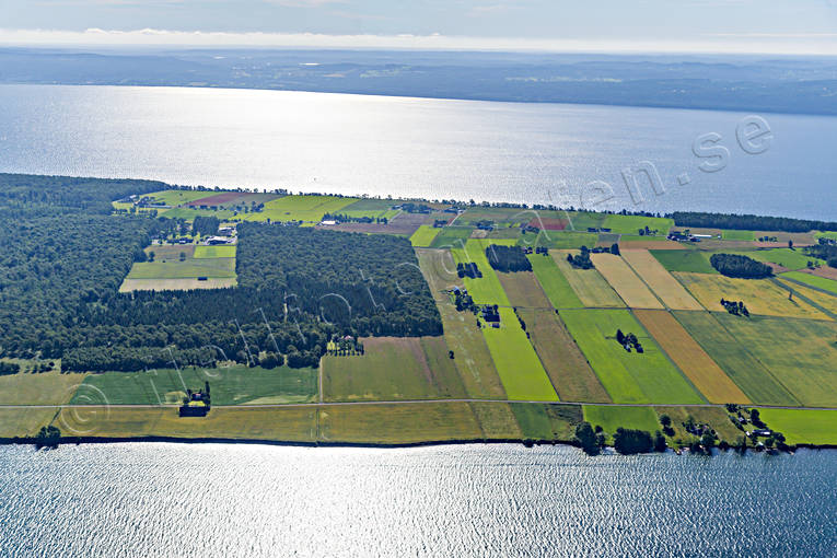 Flygfoto över Visingsö Bengtsgården, drönarbilder, drönarfoto, flygbild, flygbilder, Flygfoto, flygfoton, Landskap, Persgården, Småland, sommar, Visingsö