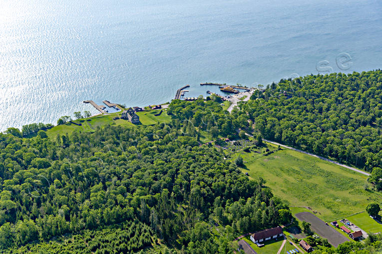 Flygfoto över Visingsö drönarbilder, drönarfoto, flygbild, flygbilder, Flygfoto, flygfoton, Landskap, slottsruin, Småland, sommar, Visingsborg, Visingsö