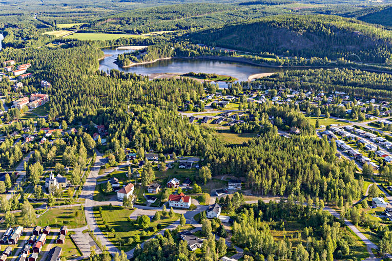Flygfoto över Älvsbyn drönarbilder, drönarfoto, flygbild, flygbilder, Flygfoto, flygfoton, Norrbotten, samhällen, sommar, Älvsbyn