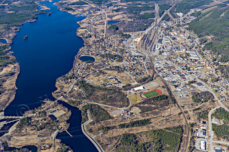Flygfoto över Ånge banvall, drönarbilder, drönarfoto, flygbild, flygbilder, Flygfoto, flygfoton, järnväg, järnvägsknut, Medelpad, Mittbanan, Norra Stambanan, samhällen, vår, Ånge