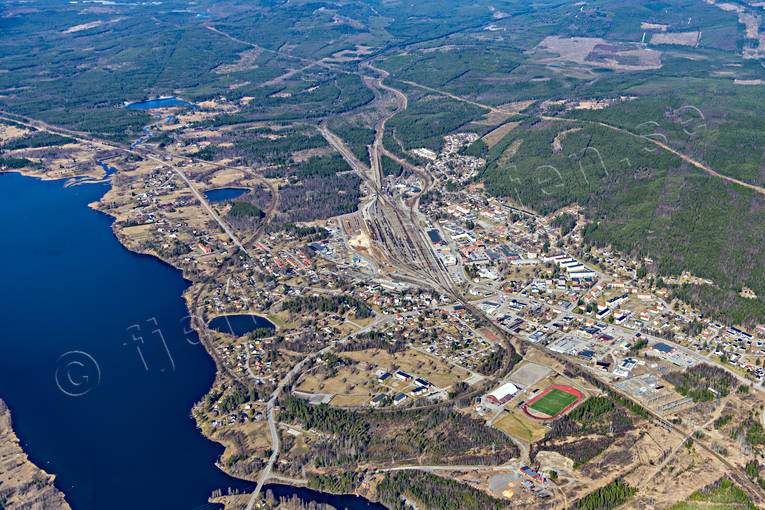 Flygfoto över Ånge banvall, drönarbilder, drönarfoto, flygbild, flygbilder, Flygfoto, flygfoton, järnväg, järnvägsknut, Medelpad, Mittbanan, Norra Stambanan, samhällen, vår, Ånge