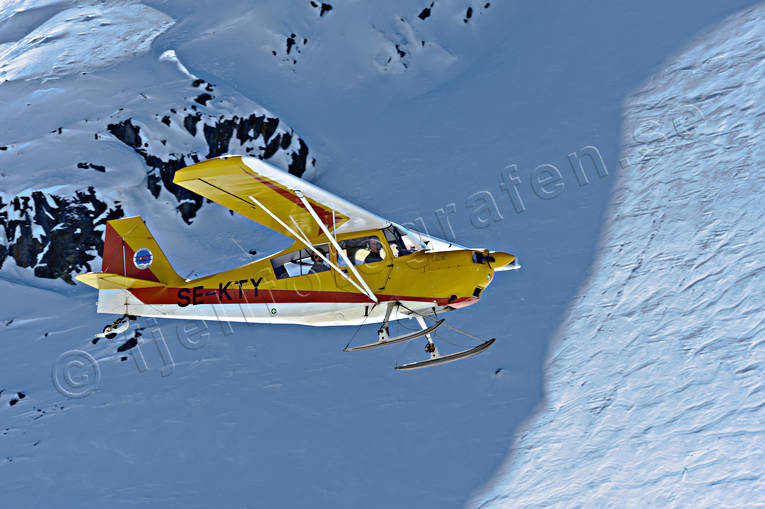 Flygmaskin i fjällvärlden Bellanca, Citabria, fjällen, fjällflyg, flyg, flygplan, kommunikationer, landar, luftfart, skidflyg, skidflygning, sportflyg, sportflygplan