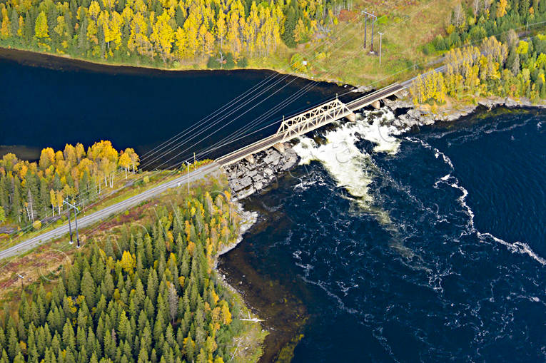 Forsaforsen i Åreälven drönarbilder, drönarfoto, Duvedsälven, flygbild, flygbilder, Flygfoto, flygfoton, Forsaforsen, höst, Jämtland, vattendrag, Åreälven, älvar