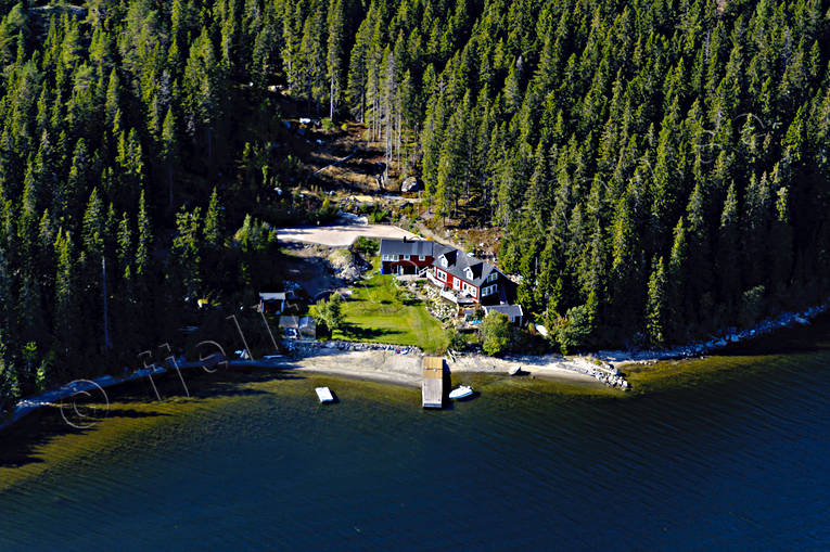 Fritidshus på Fällön drönarbilder, drönarfoto, flygbild, flygbilder, Flygfoto, flygfoton, fritidshus, Fällön, sandstrand, sommar, sommarstuga, stuga, stugor, Ångermanland