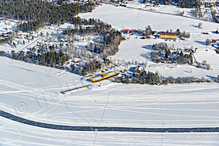 bilfrja, drnarbilder, drnarfoto, flygbild, flygbilder, Flygfoto, flygfoton, Frsn, frja, hrke, isbana, Jmtland, medvinden, samhllen, strand, varv, vinter, stersund