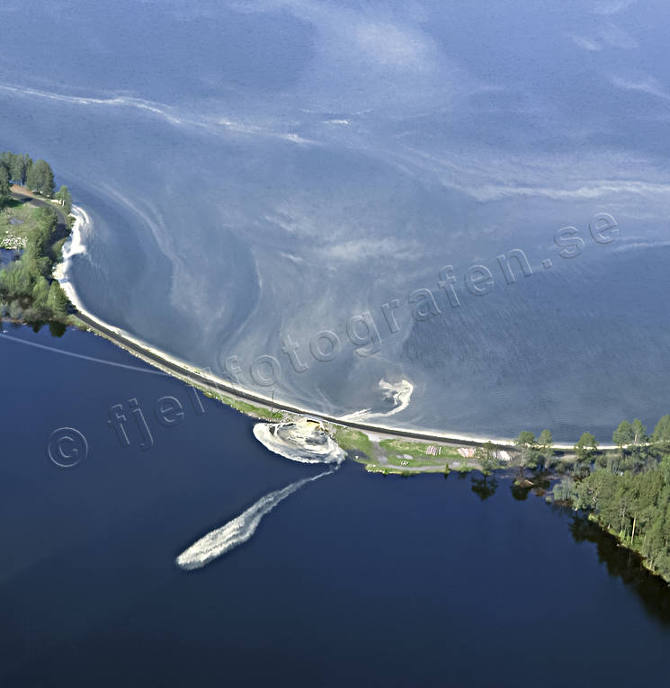 Frömjöl på vattnet drönarbilder, drönarfoto, flygbild, flygbilder, Flygfoto, flygfoton, frömjöl, Jämtland, Landskap, sjöfart, sommar, Storsjön, vatten