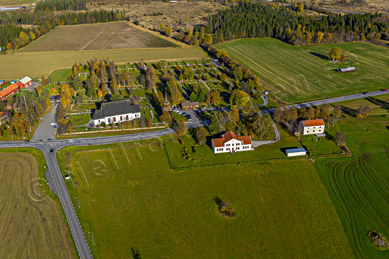 Frösö Kyrka Flygfoto drönarbilder, drönarfoto, flygbild, flygbilder, Flygfoto, flygfoton, Frösö kyrka, höst, Jämtland
