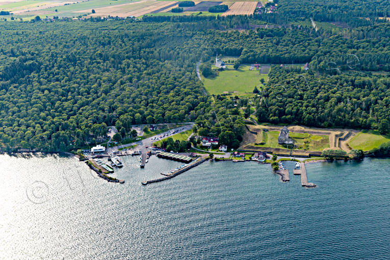 Färjeläget på Visingsö drönarbilder, drönarfoto, flygbild, flygbilder, Flygfoto, flygfoton, färjeläge, hamnen, samhällen, Småland, sommar, Visingsö