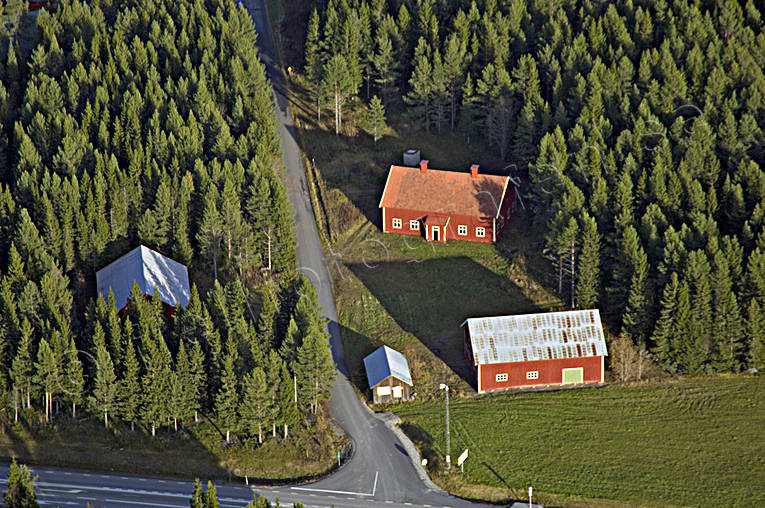 Gamla hangarer på Optands Flygplats allmänflyg, flyg, flygmuseum, flygvapenmuseum, hangarer, kommunikationer, luftfart, museum, Ope, Optand