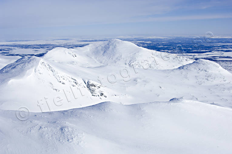 Getryggen i Snasahögarna drönarbilder, drönarfoto, fjäll, fjällmassiv, flygbild, flygbilder, Flygfoto, flygfoton, getryggen, Jämtland, Landskap, Snasahögarna, vinter