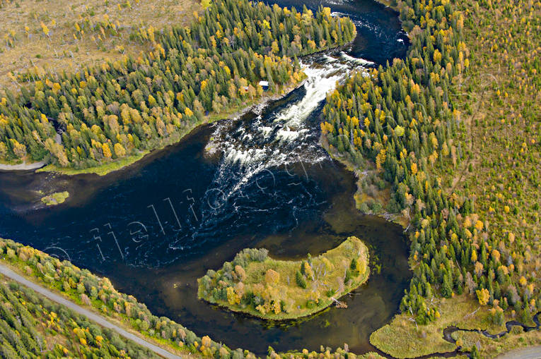 Gevsjöströmmen i Åreälven drönarbilder, drönarfoto, flygbild, flygbilder, Flygfoto, flygfoton, Gevsjöströmmen, höst, Jämtland, vattendrag, Åreälven, älvar