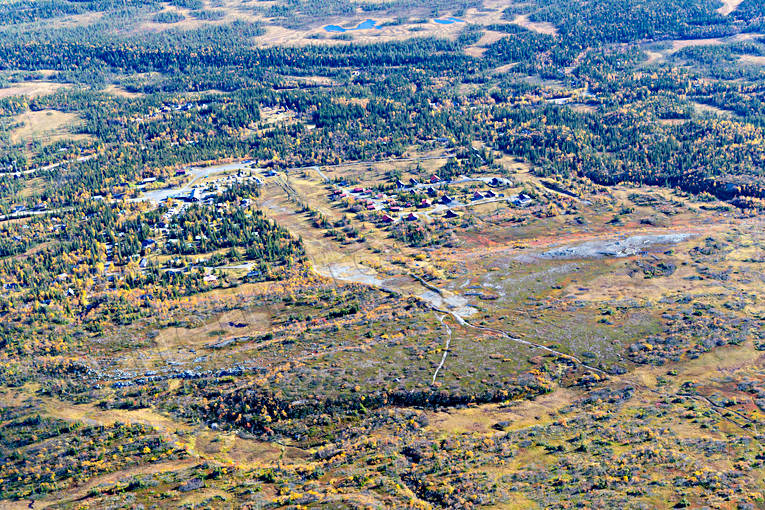 Gräftåvallen Skidanläggning anläggningar, drönarbilder, drönarfoto, flygbild, flygbilder, Flygfoto, flygfoton, Gräftåvallen, höst, Jämtland, skidanläggning, skidbackar, skidort, stugby