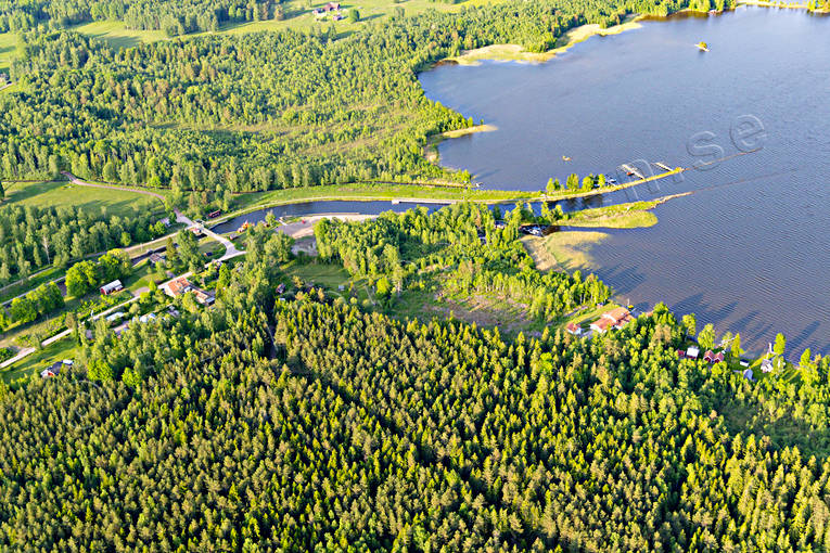 anlggningar, drnarbilder, drnarfoto, flygbild, flygbilder, Flygfoto, flygfoton, Gta kanal, kanal, kommunikationer, Landskap, Sevrdheter, sjfart, sommar, Ttorp, Viken, Vstergtland