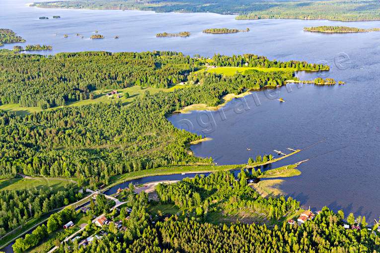 anlggningar, drnarbilder, drnarfoto, flygbild, flygbilder, Flygfoto, flygfoton, Gta kanal, kanal, kommunikationer, Landskap, Sevrdheter, sjfart, sommar, Ttorp, Viken, Vstergtland