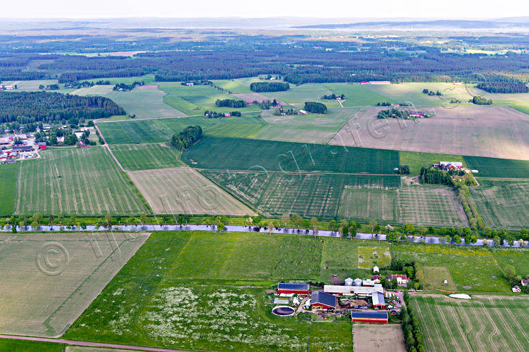 anlggningar, drnarbilder, drnarfoto, flygbild, flygbilder, Flygfoto, flygfoton, Gta kanal, kanal, kommunikationer, Landskap, Sevrdheter, sjfart, sommar, Treboda, Vstergtland