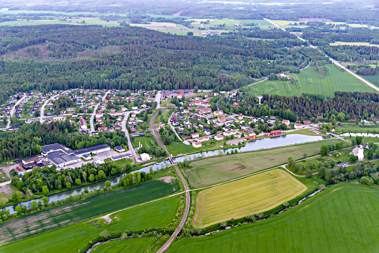 anlggningar, drnarbilder, drnarfoto, flygbild, flygbilder, Flygfoto, flygfoton, Gta kanal, kanal, kommunikationer, samhllen, Sevrdheter, sjfart, Sjtorp, sommar, Vstergtland