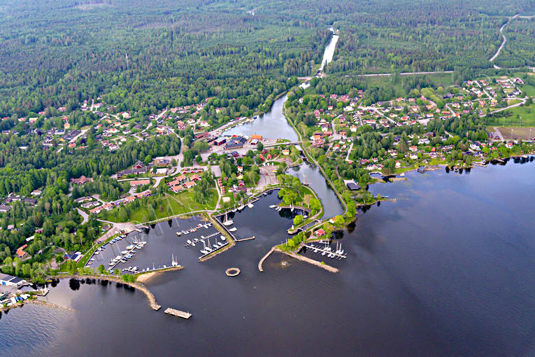anlggningar, drnarbilder, drnarfoto, flygbild, flygbilder, Flygfoto, flygfoton, Gta kanal, kanal, kommunikationer, samhllen, Sevrdheter, sjfart, Sjtorp, sommar, Vstergtland