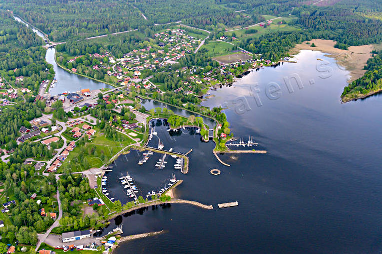 anlggningar, drnarbilder, drnarfoto, flygbild, flygbilder, Flygfoto, flygfoton, Gta kanal, kanal, kommunikationer, samhllen, Sevrdheter, sjfart, Sjtorp, sommar, Vstergtland
