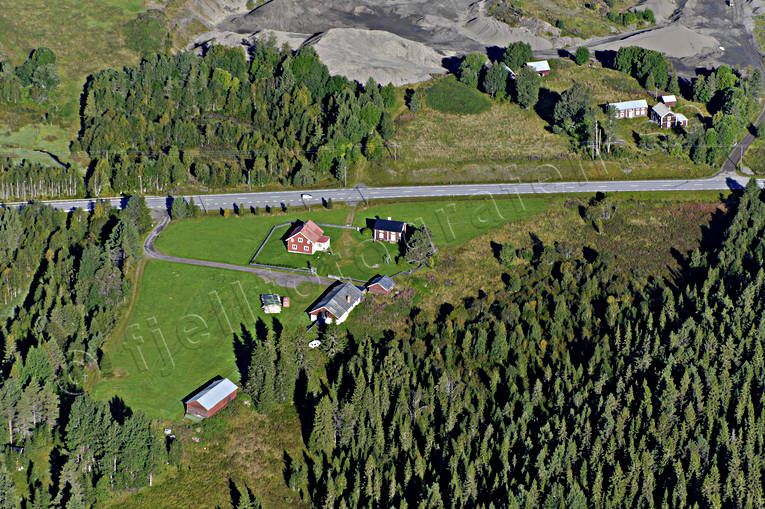 Gård i Gisselås drönarbilder, drönarfoto, flygbild, flygbilder, Flygfoto, flygfoton, Gisselås, gårdar, Jämtland, sommar