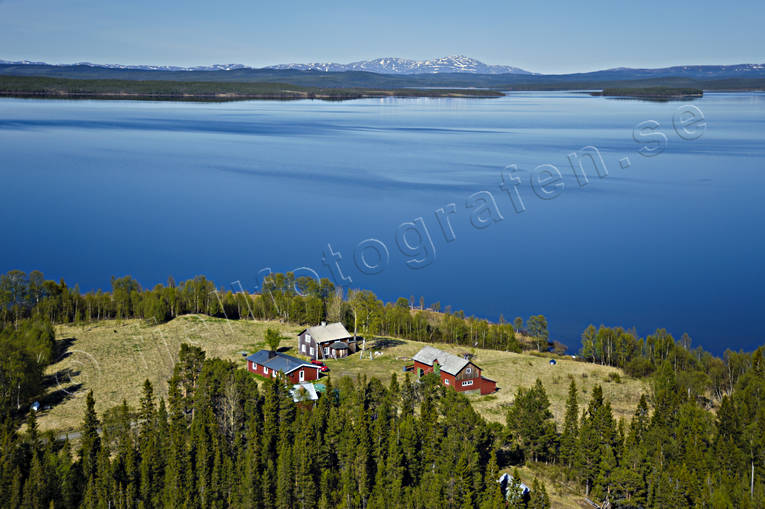 Gård vid Ånnsjön Bunnerviken, drönarbilder, drönarfoto, flygbild, flygbilder, Flygfoto, flygfoton, gård, Jämtland, Landskap, sommar, Ånnsjön