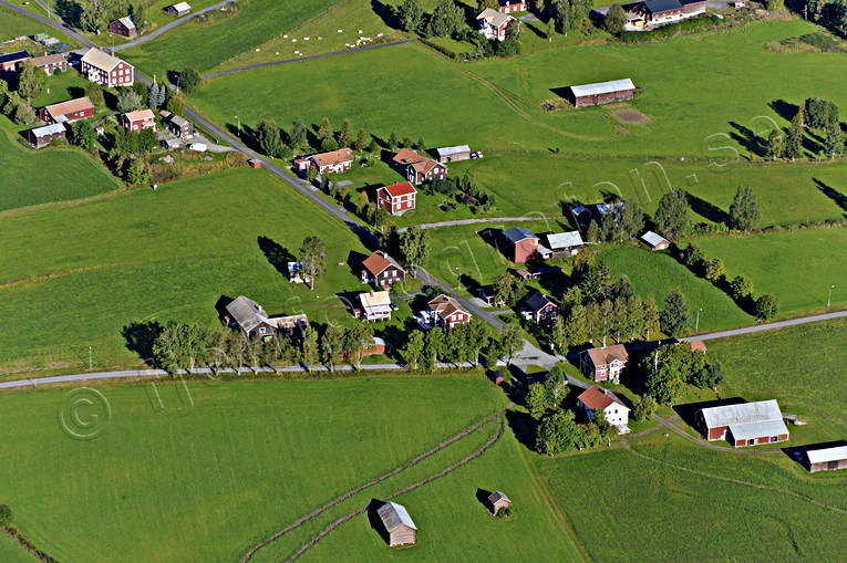 Gårdar i Boda Lit Boda, drönarbilder, drönarfoto, flygbild, flygbilder, Flygfoto, flygfoton, gårdar, Jämtland, Lit, sommar