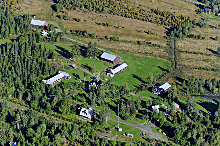 Gårdar i Hallviken Jämtland drönarbilder, drönarfoto, flygbild, flygbilder, Flygfoto, flygfoton, gårdar, Hallviken, Jämtland, sommar