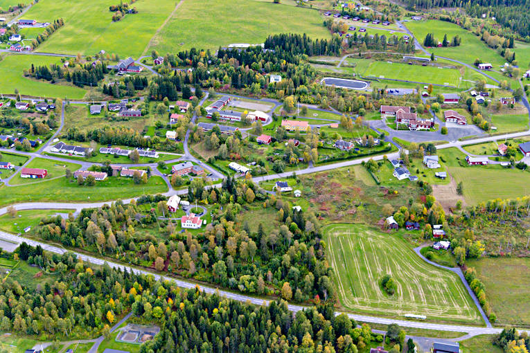 Hallenbygden drönarbilder, drönarfoto, flygbild, flygbilder, Flygfoto, flygfoton, Hallen, Hallenbygden, höst, Jämtland, Landskap, samhällen