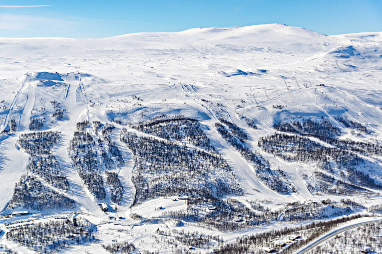Hamra Skidanläggning anläggningar, drönarbilder, drönarfoto, flygbild, flygbilder, Flygfoto, flygfoton, Hamra, Härjedalen, skidanläggning, skidbackar, skidort, Tänndalen, vinter