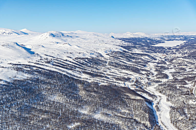 Hamra Skidanläggning anläggningar, drönarbilder, drönarfoto, flygbild, flygbilder, Flygfoto, flygfoton, Hamra, Härjedalen, skidanläggning, skidbackar, skidort, Tänndalen, vinter