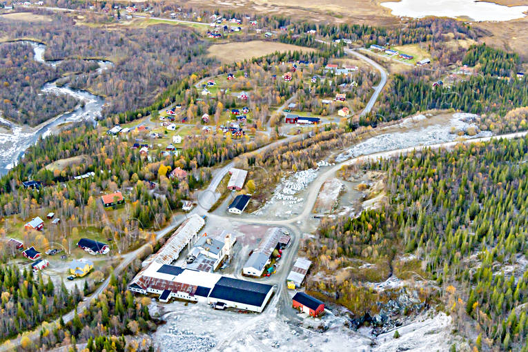 Handöl Täljstensfabrik byar, drönarbild, drönarbilder, drönarfoto, flygbild, flygbilder, Flygfoto, flygfoton, Handöl, höst, Jämtland, samhällen, täljsten, täljstensbrott, täljstensfabrik