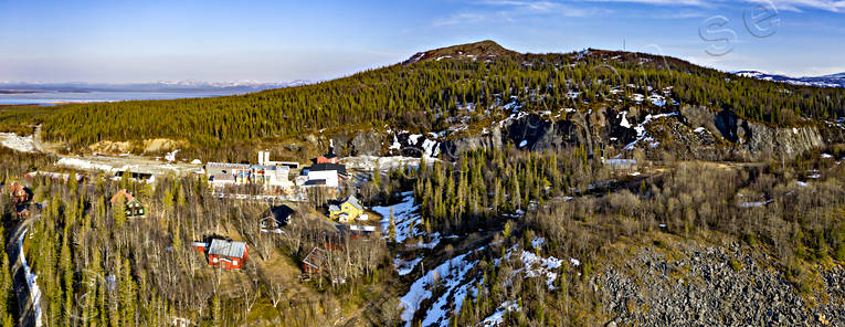 Handöl Täljstensfabrik Flygfoto byar, drönarbild, drönarbilder, drönarfoto, flygbild, flygbilder, Flygfoto, flygfoton, Handöl, Jämtland, Landskap, samhällen, täljsten, täljstensfabrik, vår
